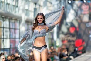 modní fashion fotograf, modní přehlídka