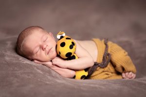 Fotograf newborn miminek těhu těhotenské foto Profesionální fotograf s atelierem Most
