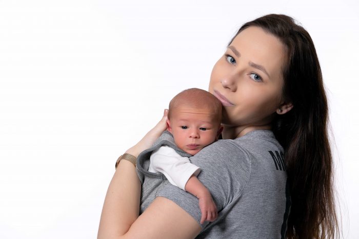 Fotograf newborn miminek těhu těhotenské foto Profesionální fotograf s atelierem Most