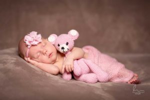 Fotograf newborn miminek těhu těhotenské foto Profesionální fotograf s atelierem Most